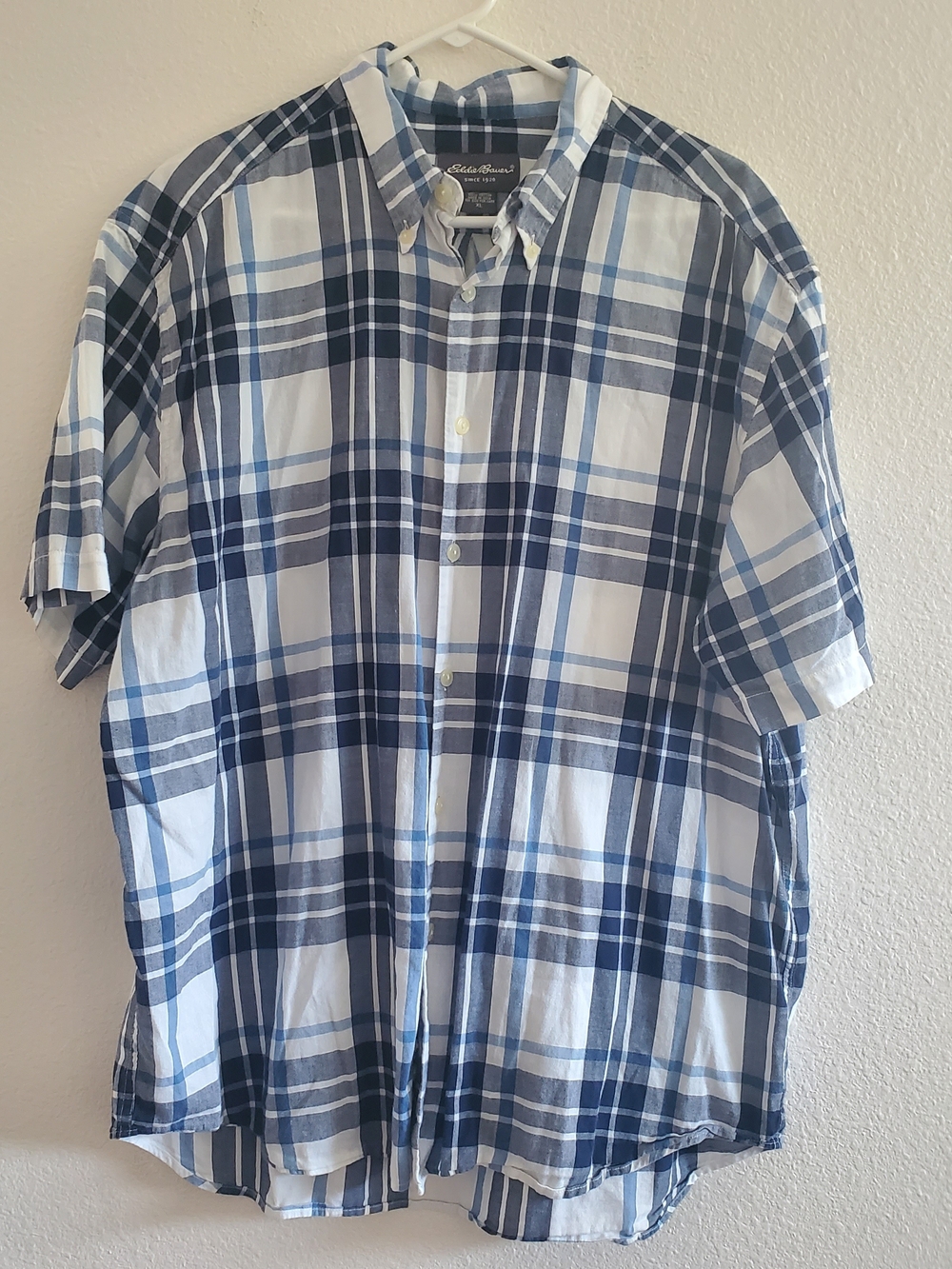 Eddie Bauer Men’s Navy, Grey and White Plaid Short-Sleeve Button-Down Shirt